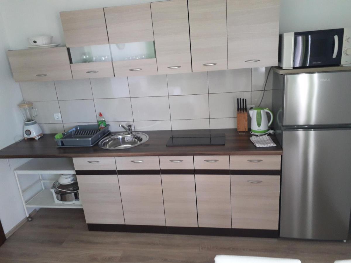 Apartmani Tomljenovic เซนญ์ ภายนอก รูปภาพ