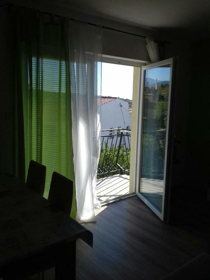 Apartmani Tomljenovic เซนญ์ ภายนอก รูปภาพ